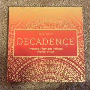 Decadence Color Story Eyeshadow Palette